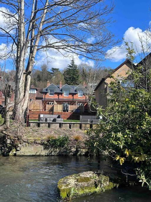 ウィンチェスター Riverside 3 Bed Houseヴィラ エクステリア 写真